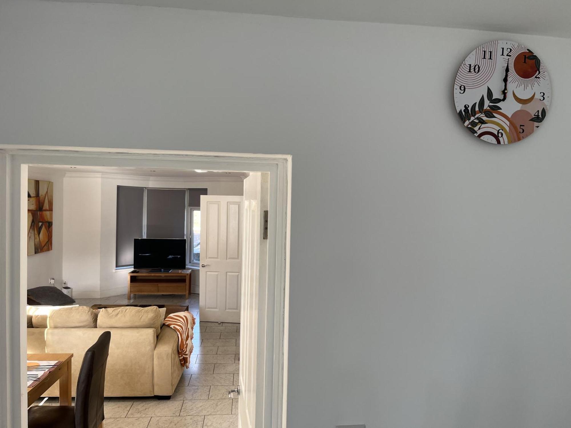 City Reach Retreat Spacious 4Bed House Startford Maryland Great Transport Links Лондон Экстерьер фото