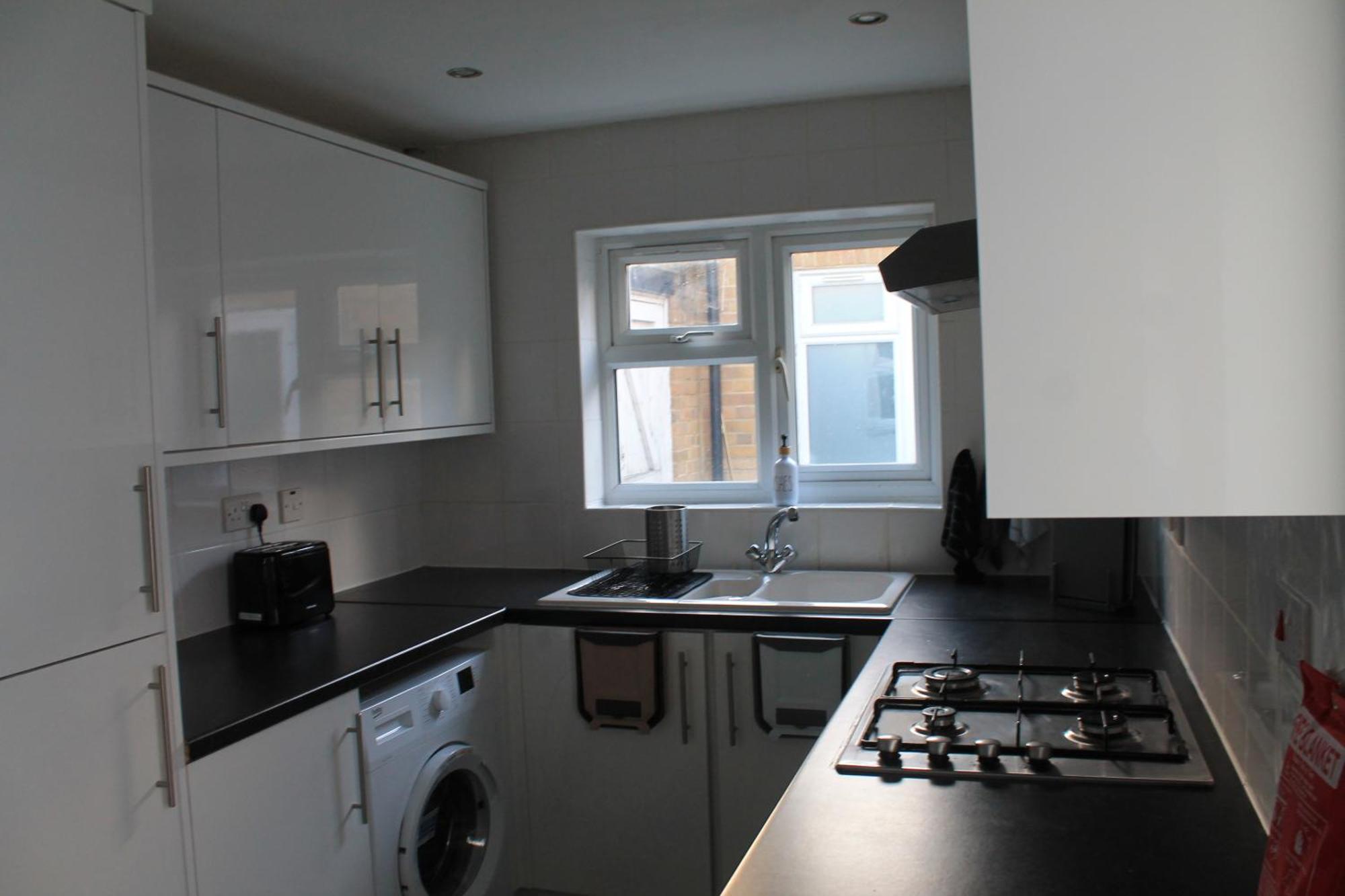 City Reach Retreat Spacious 4Bed House Startford Maryland Great Transport Links Лондон Экстерьер фото
